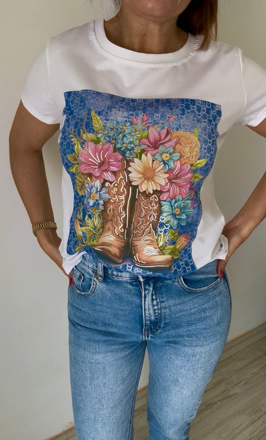 Camiseta Boots